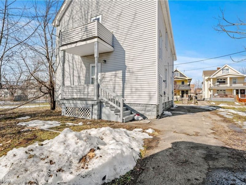 13612 Durkee Avenue, Cleveland, OH 44105 Photo 5