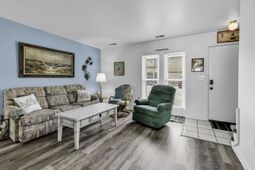 405 N Hillside Dr.  photo 4