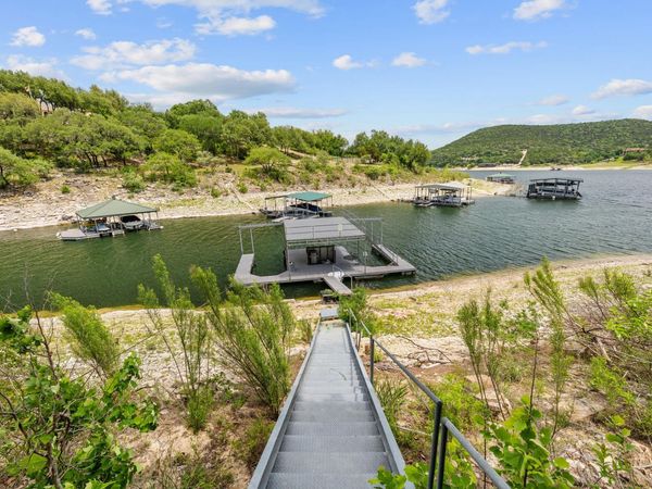 17620 Hunters Hollow, Jonestown, TX 78645