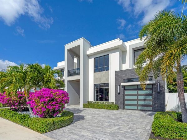 225 NE 3rd St , Boca Raton, FL 33432