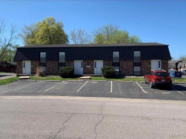 601 WHITE OAK Drive , O'Fallon, IL 62269