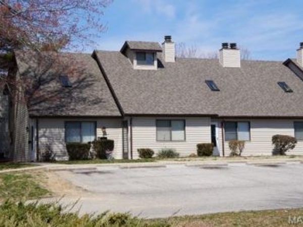 822 WHITE OAK Drive, O'Fallon, IL 62269