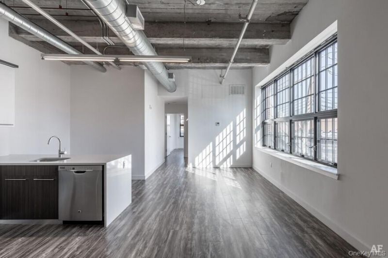 121 Westmoreland Avenue, Unit 410, White Plains, NY 10606 Main Photo