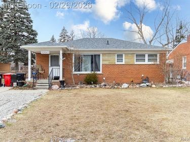 30641 Park Street, Roseville, MI 48066