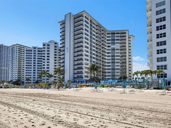 3700 Galt Ocean Dr, Unit 1215, Fort Lauderdale, FL 33308