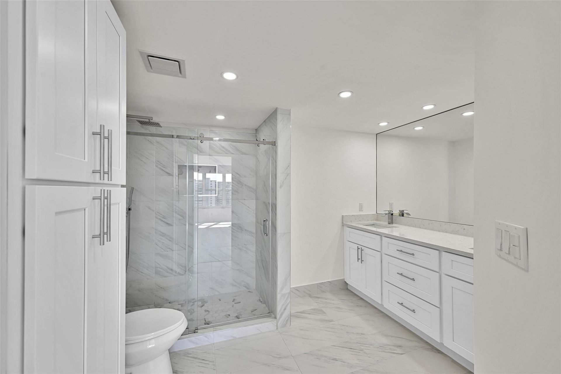 3700 Galt Ocean Drive, Unit 1215, Fort Lauderdale, FL 33308 Photo