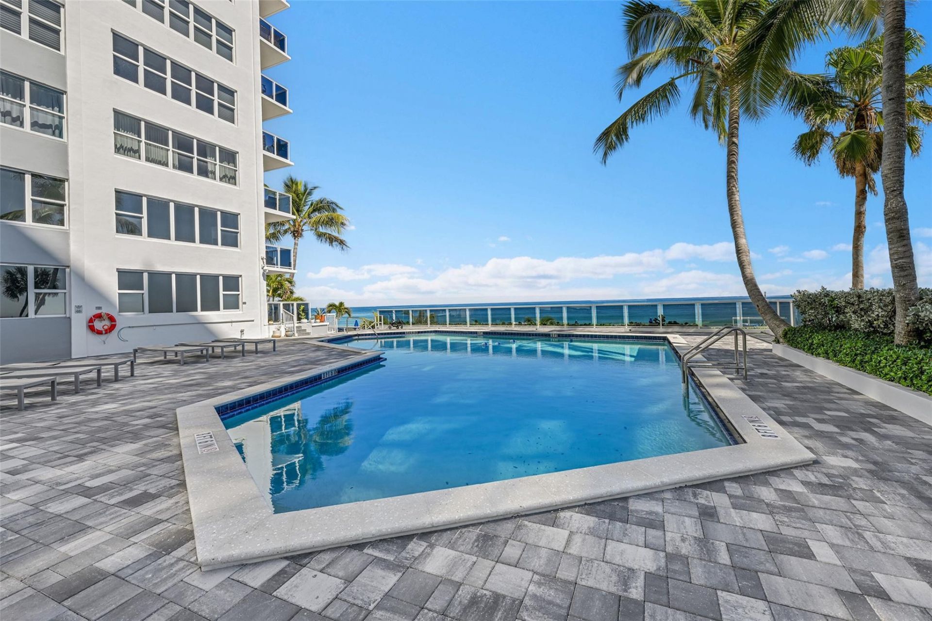 3700 Galt Ocean Drive, Unit 1215, Fort Lauderdale, FL 33308 Photo