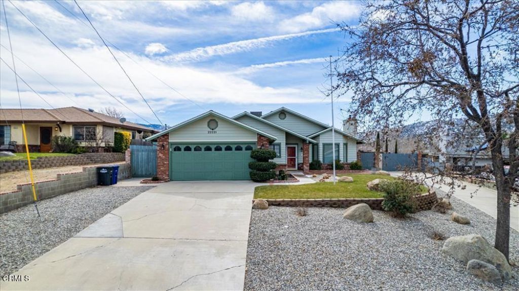 22221 Bogie Street, Tehachapi, CA 93561 Main Photo