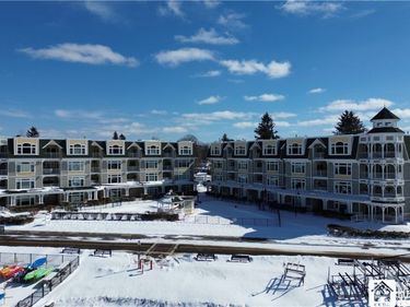 50 Lakeside Drive, Unit B105, Bemus Point, NY 14712