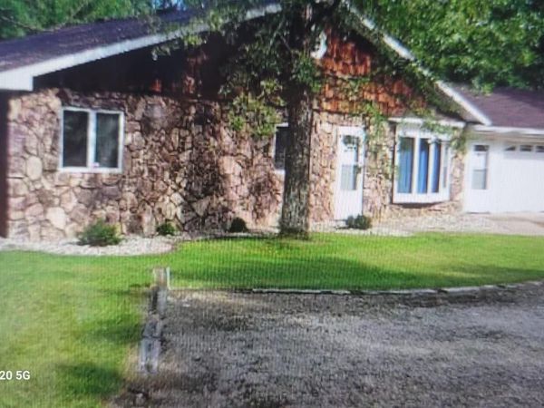 520 N 4th AVENUE, Redgranite, WI 54970