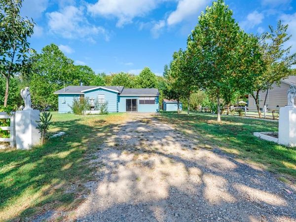 508 Smith Street, Como, TX 75431