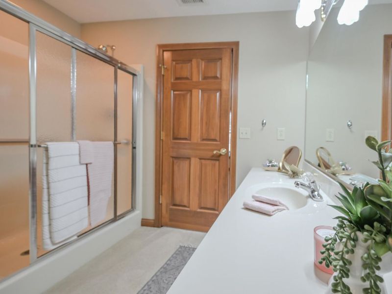 1812 Willow Lakes Drive, Springfield, OH 45502 Photo 10