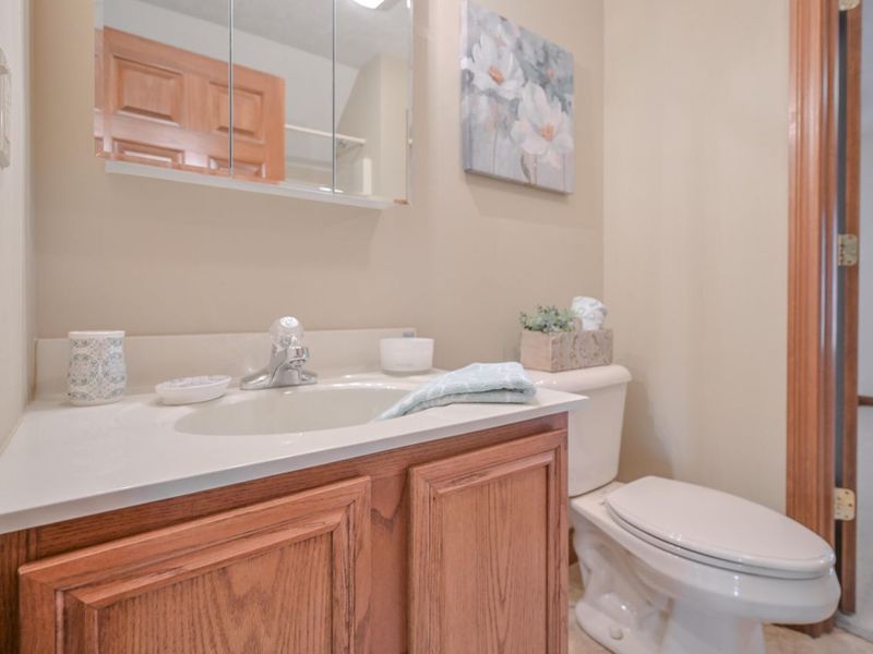 1812 Willow Lakes Drive, Springfield, OH 45502 Photo 14