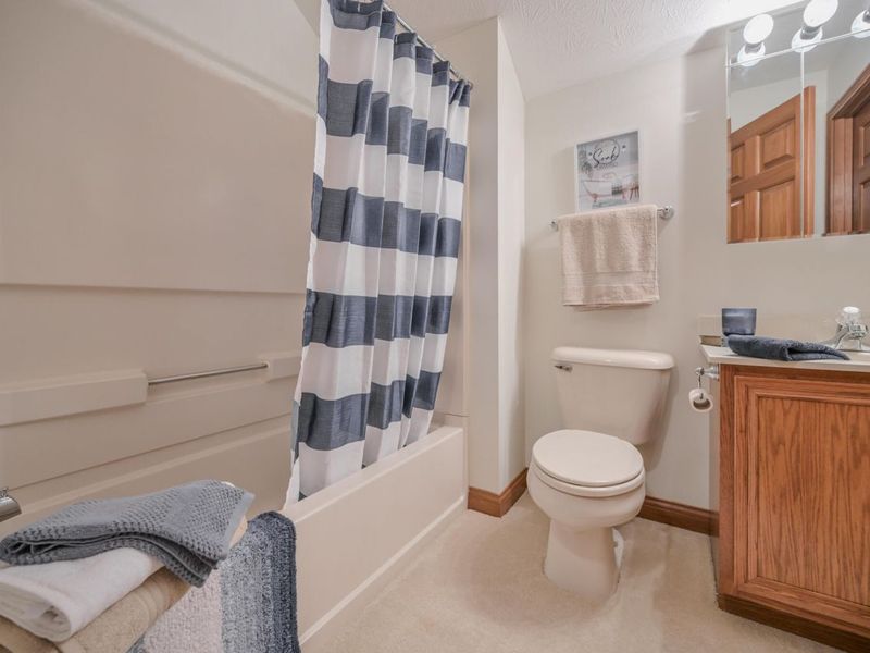 1812 Willow Lakes Drive, Springfield, OH 45502 Photo 27