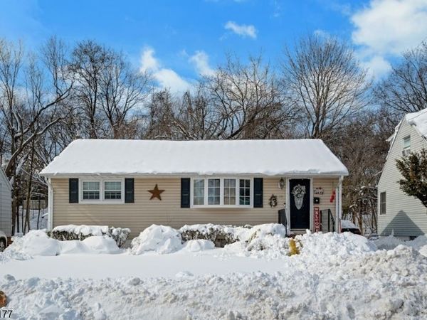 38 Post Ln, Riverdale, NJ 07457