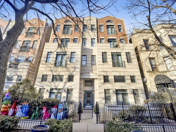 856 W Buckingham Place, Unit 3SW, Chicago, IL 60657