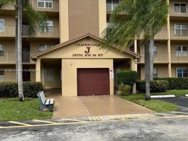 12701 SW 14th St, Unit 209J, Pembroke Pines, FL 33027