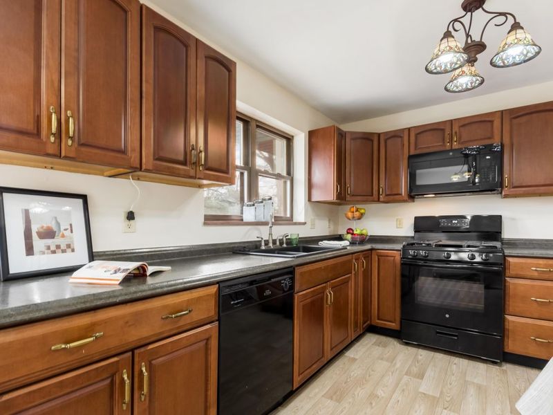 4256 Hoover Road, Grove City, OH 43123 Photo 11