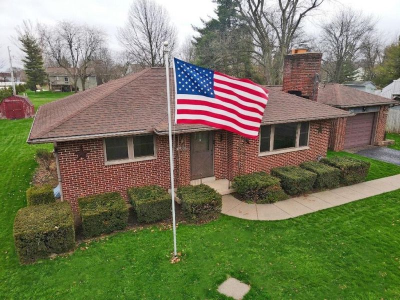 4256 Hoover Road, Grove City, OH 43123 Photo 2