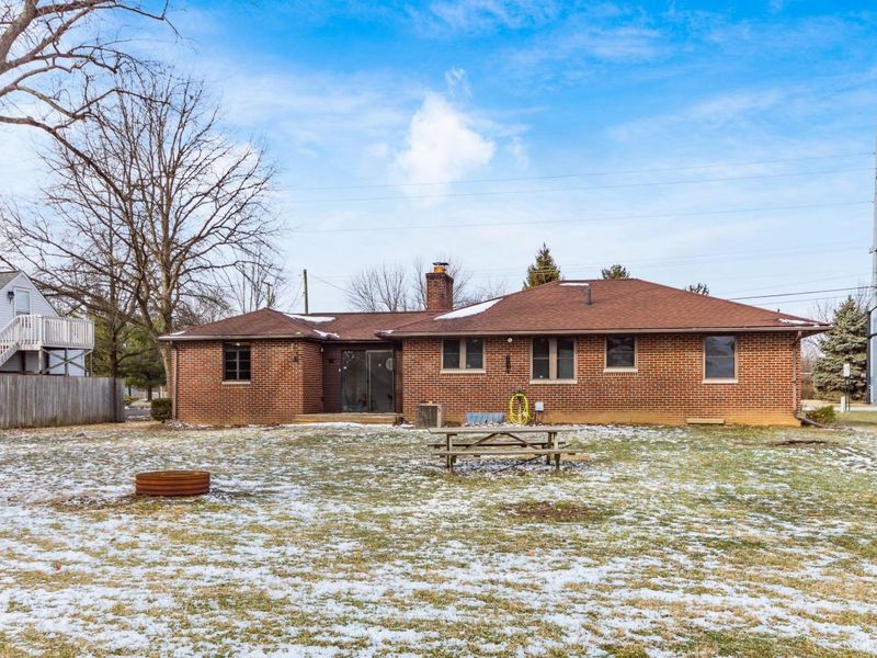 4256 Hoover Road, Grove City, OH 43123 Photo 3