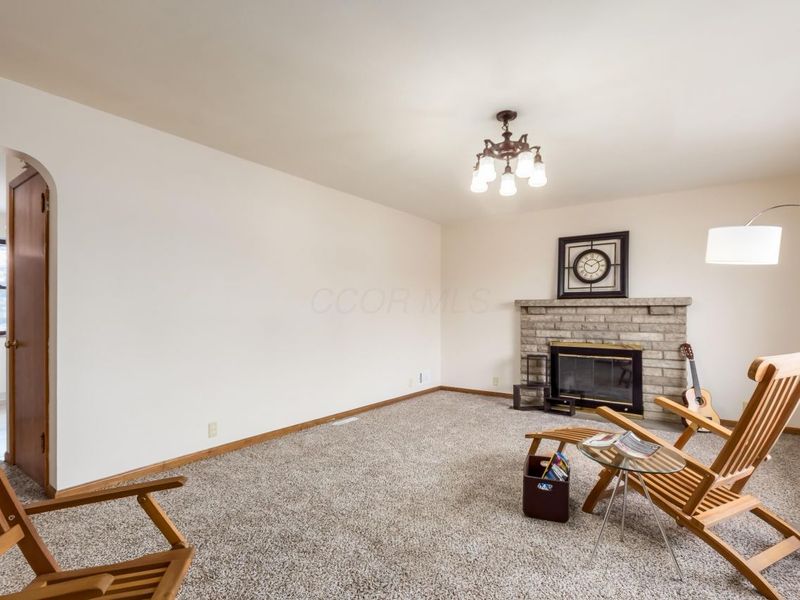 4256 Hoover Road, Grove City, OH 43123 Photo 7