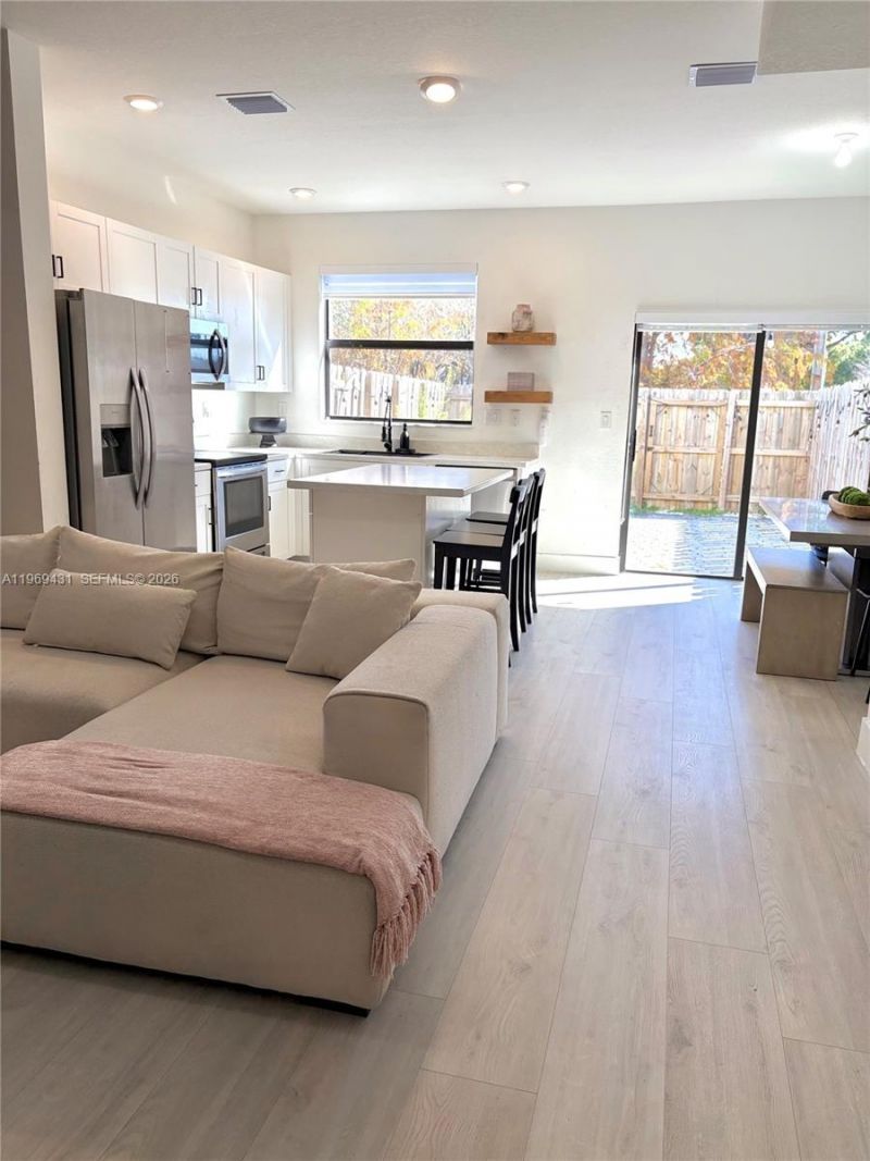 14724 SW 181st Ter , Miami, FL 33187 Photo