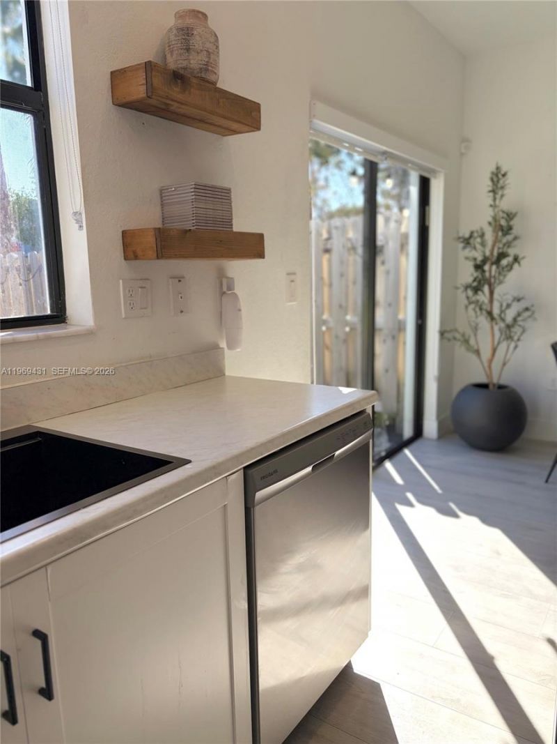 14724 SW 181st Ter , Miami, FL 33187 Photo