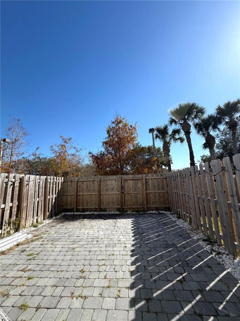 14724 SW 181st Ter , Miami, FL 33187 Photo