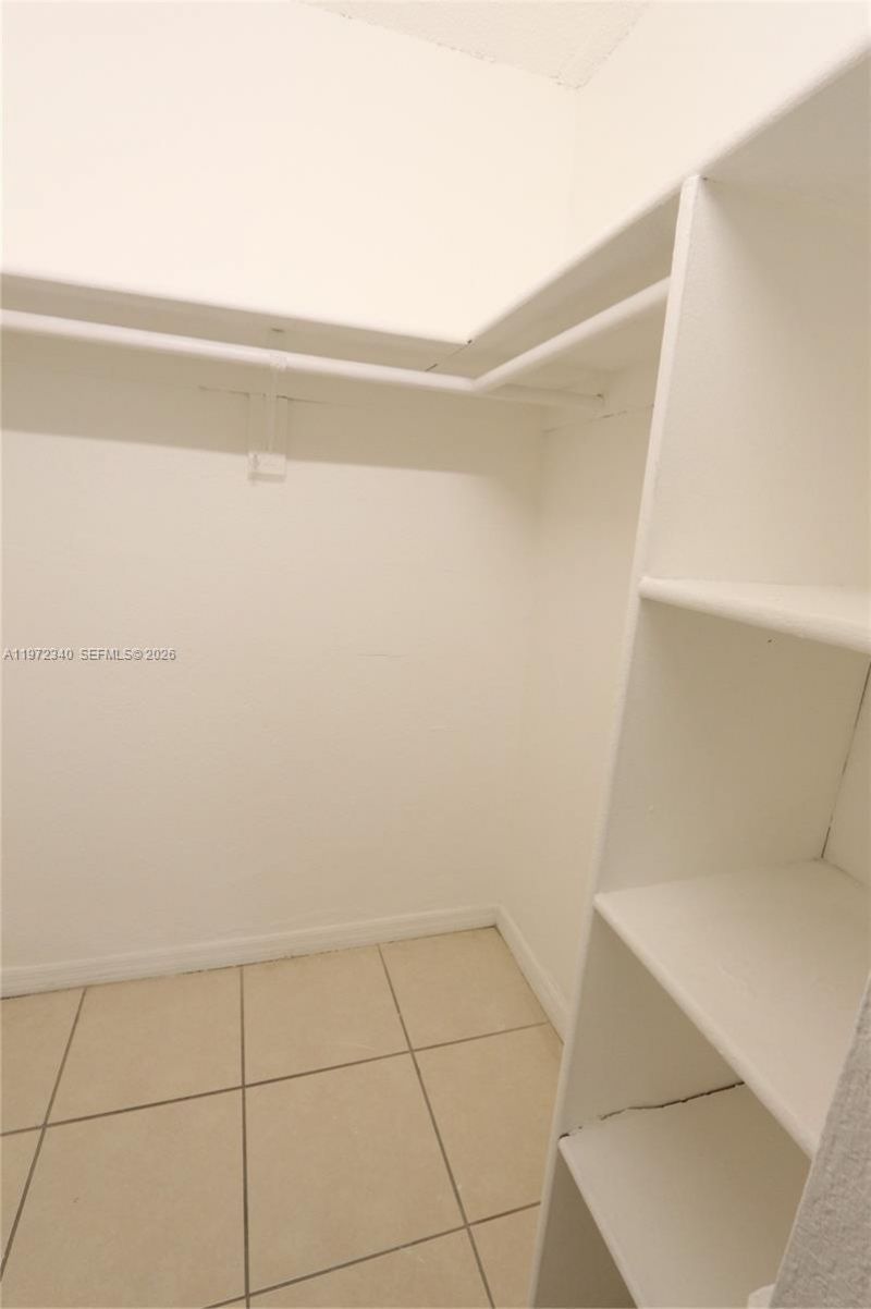 4550 NW 9th St, Unit 305E, Miami, FL 33126 Photo