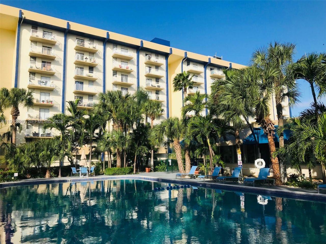 4550 NW 9th St, Unit 305E, Miami, FL 33126 Photo