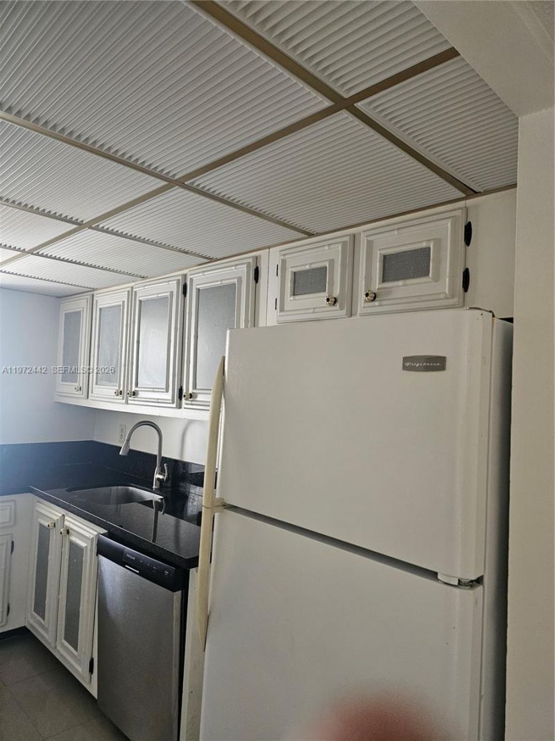 801 Three Islands Blvd, Unit 218, Hallandale Beach, FL 33009 Photo