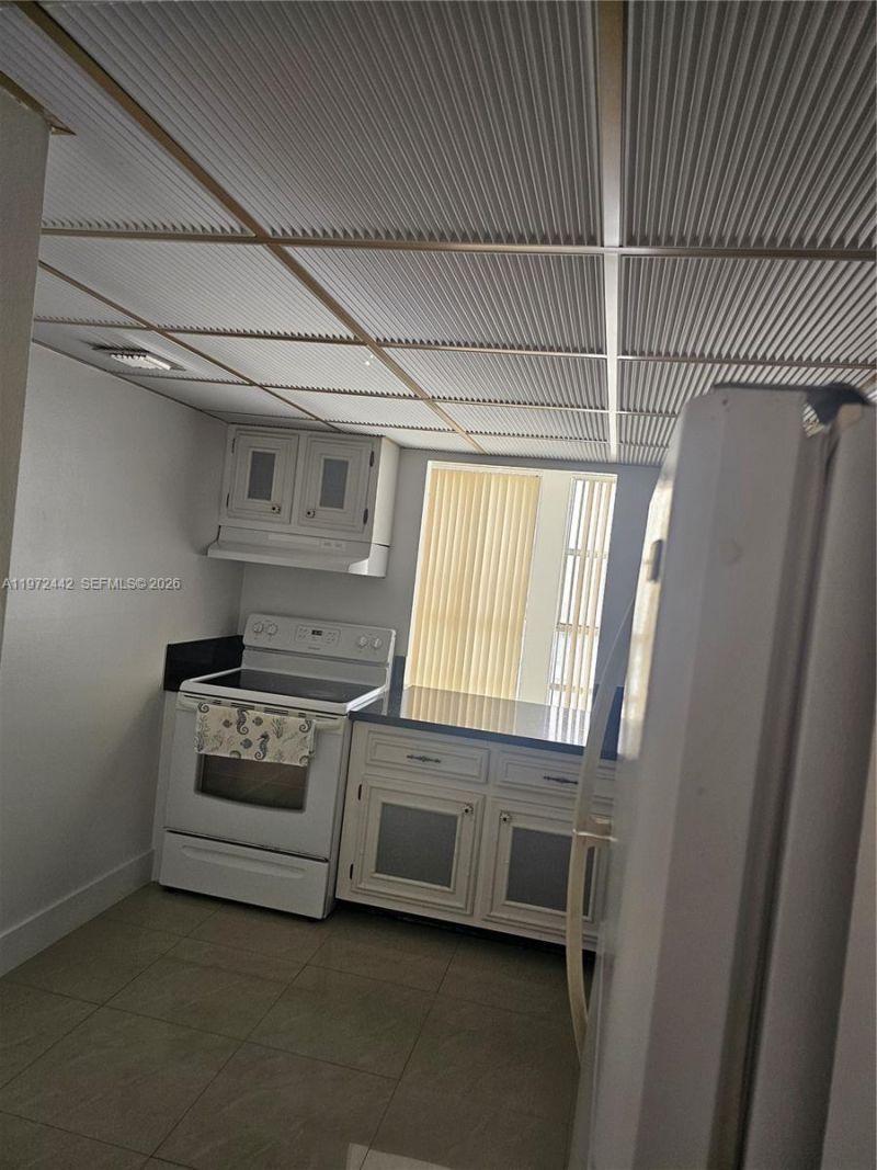 801 Three Islands Blvd, Unit 218, Hallandale Beach, FL 33009 Photo