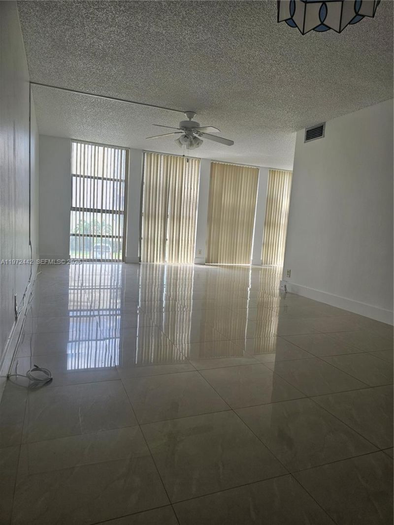 801 Three Islands Blvd, Unit 218, Hallandale Beach, FL 33009 Photo