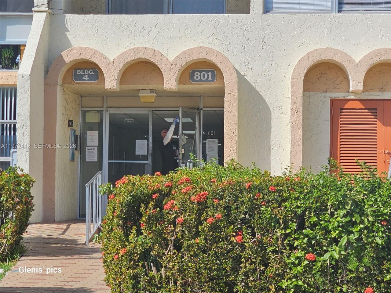801 Three Islands Blvd, Unit 218, Hallandale Beach, FL 33009 Photo