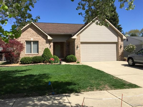 14144 Fairway Street, Livonia, MI 48154