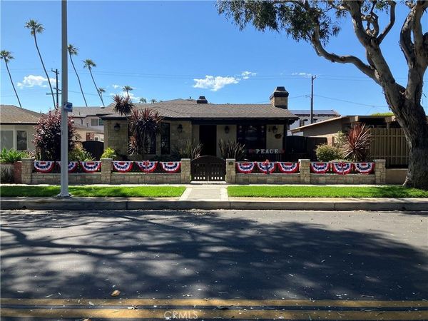 707 12th, Huntington Beach, CA 92648