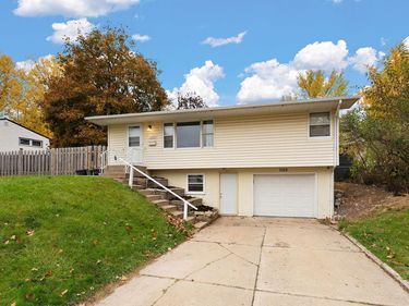 7169 Clay Avenue, Inver Grove Heights, MN 55076