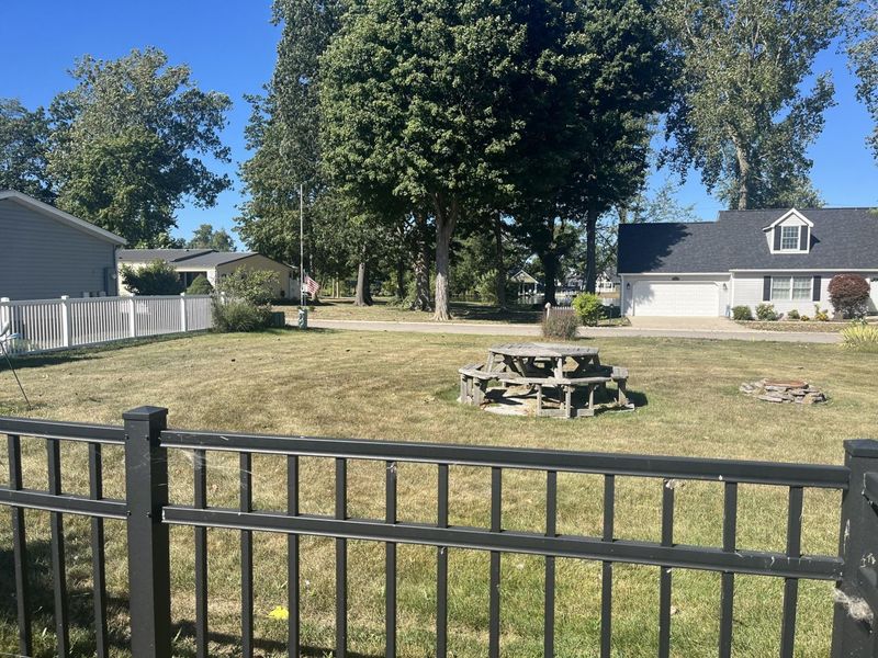 7655 Kooteney Street, Huntsville, OH 43324 Photo 8