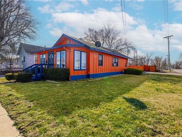 12912 7th Street, Grandview, MO 64030