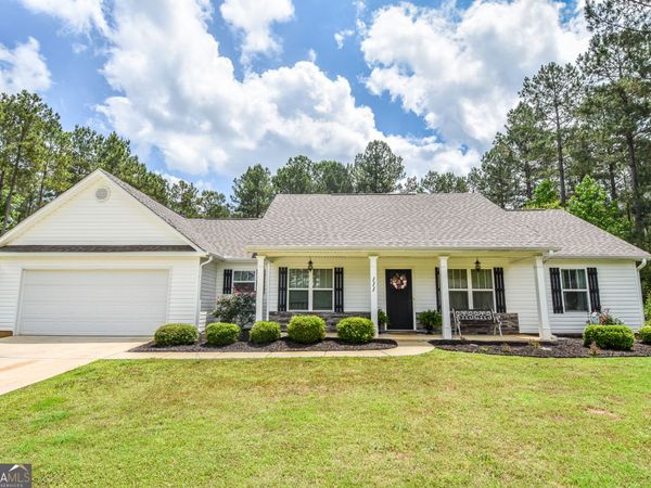 111 Needleleaf Court, Barnesville, GA 30204