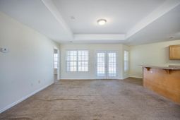 111 Heyblanchwell Lane photo 4