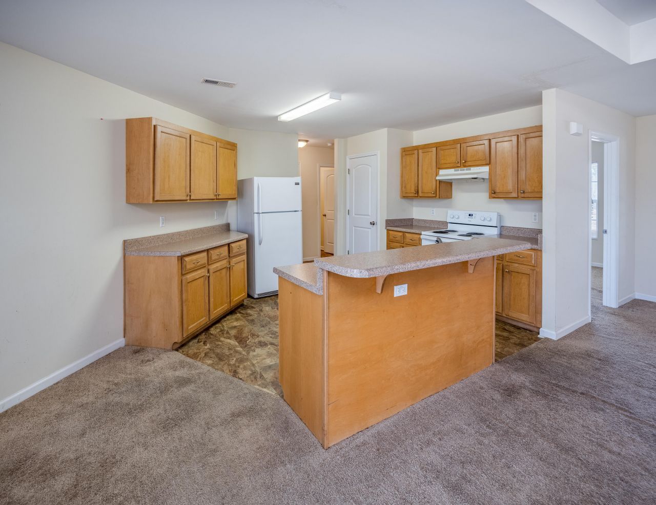 111 Heyblanchwell Lane Photo 9