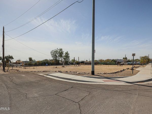 2971 W Foothill Drive, Unit 1, Phoenix, AZ 85027