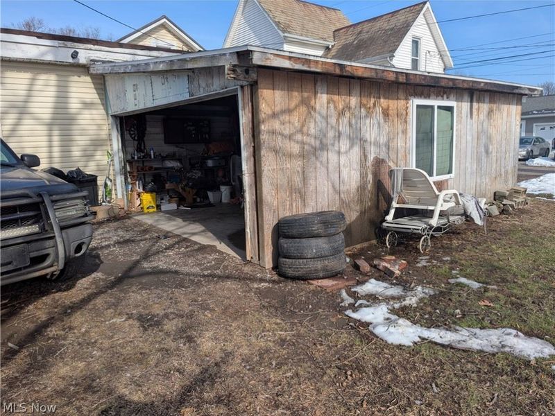 332 Front Avenue SW, New Philadelphia, OH 44663 Photo 4