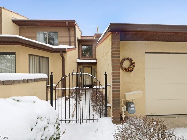 1775 Brookwood Drive, Akron, OH 44313