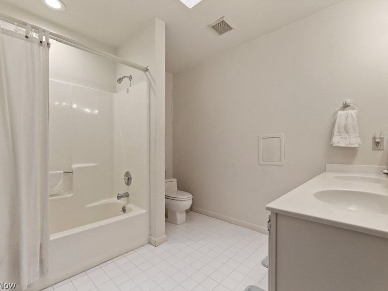 1775 Brookwood Drive, Akron, OH 44313 Photo 37