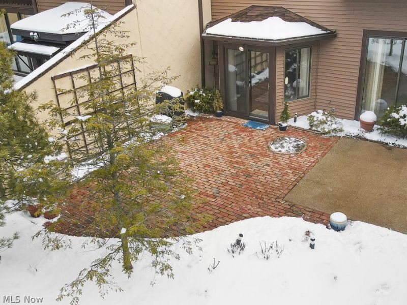 1775 Brookwood Drive, Akron, OH 44313 Photo 4