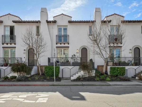 62 Cuesta Drive, Los Altos, CA 94022