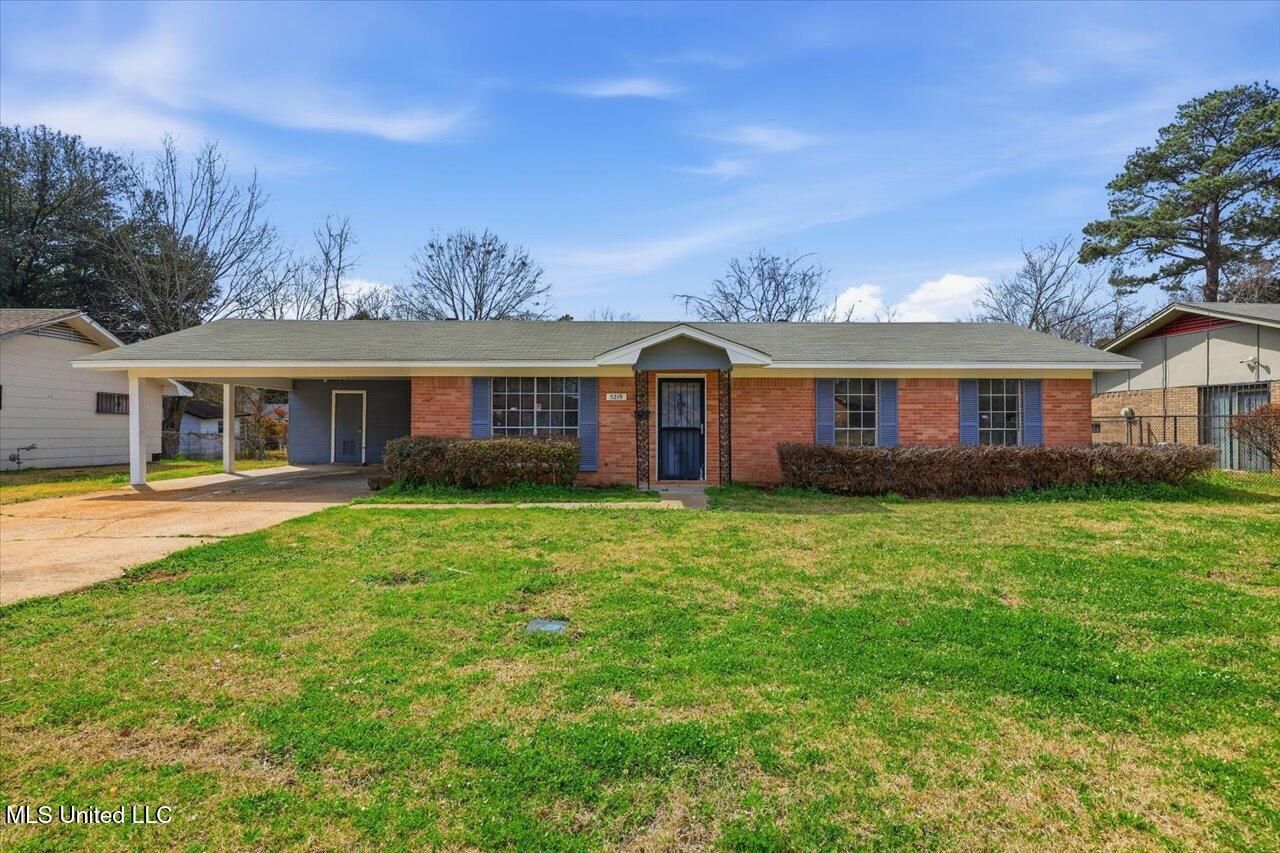 5219 Queen Eleanor Lane, Jackson, MS 39209 Main Photo
