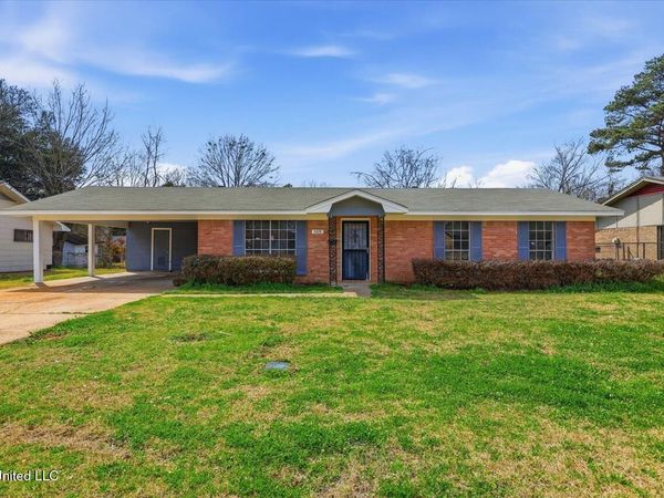 5219 Queen Eleanor Lane, Jackson, MS 39209